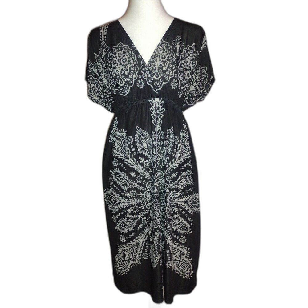 Black and White Tropical Print Mini Beach Dress V-Neck Size S